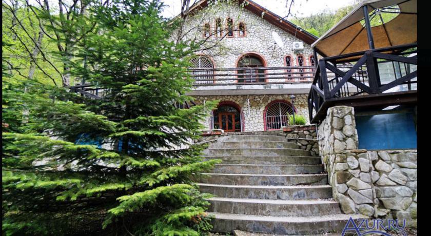 Гостевой дом Domik Lesnika Ольгинка